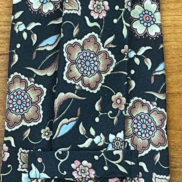 Oscar de la Renta Silk Floral Tie Thin Hand Sewn Hand Bar Tack - Picture 10 of 15